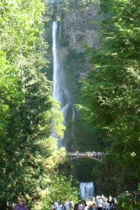 multnomah-falls-3-med2